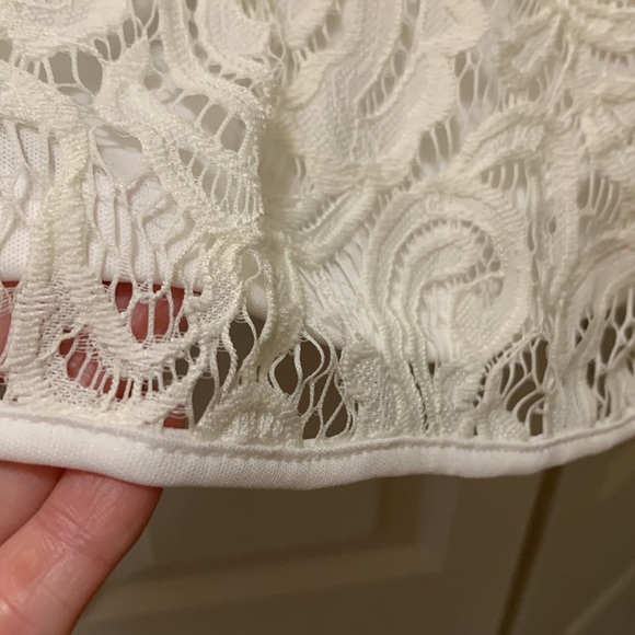 Adrianna Papell White Lace, Sheer 3/4 length sleeve, White underlay, Size L - Picture 4 of 11